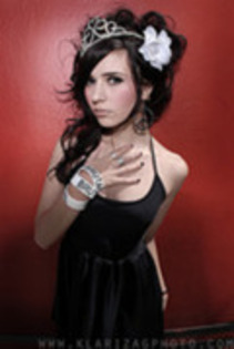 10205863_UVEUQTLJJ - hannah beth