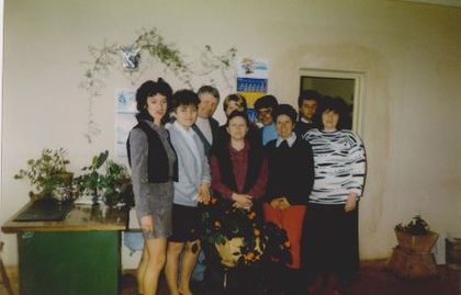 ziua lui Nicoleta - 1 AA Cu colegii de la aprovizionare anii 1996-1997