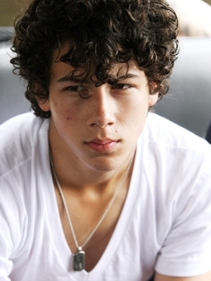 Nick-Banner-nick-jonas-9003565-300-400 - Pt Nadia