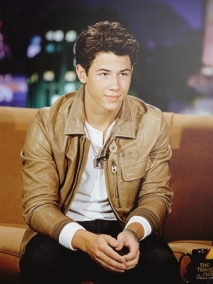 Nick-Banner-nick-jonas-9458872-300-400 - Pt Nadia