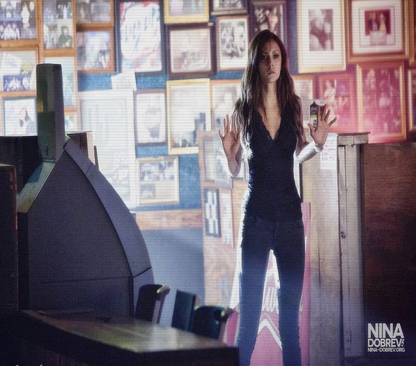 - [intra in casa tipand] M`am intors de la cu;;;vi... Care mi`a dus doru?...=))