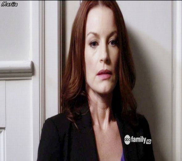 CL De ce am un nepot in forma de p... ? :O #tyler =)) + *se uita urat la Doru*; O buna, Akkilokipok #eschimos
