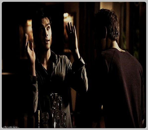 ▬ ❝Familie de nebuni... |se uita la ei| + [cl]; Ete dasta te iubesc eu...|ii sare in brate|#adda[=))))
