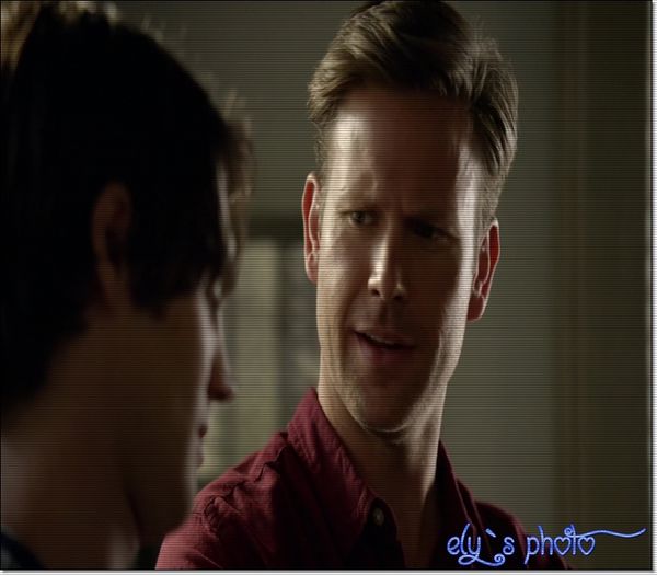 .•*´♥`*•. Cum ai putut s-o lasi pe Alexandra cu vecina ca sa te duci la distractie? cl; Oh, am uitat tu esti o mimoza senzitiva care practica sporturi extreme de noapte #viio
