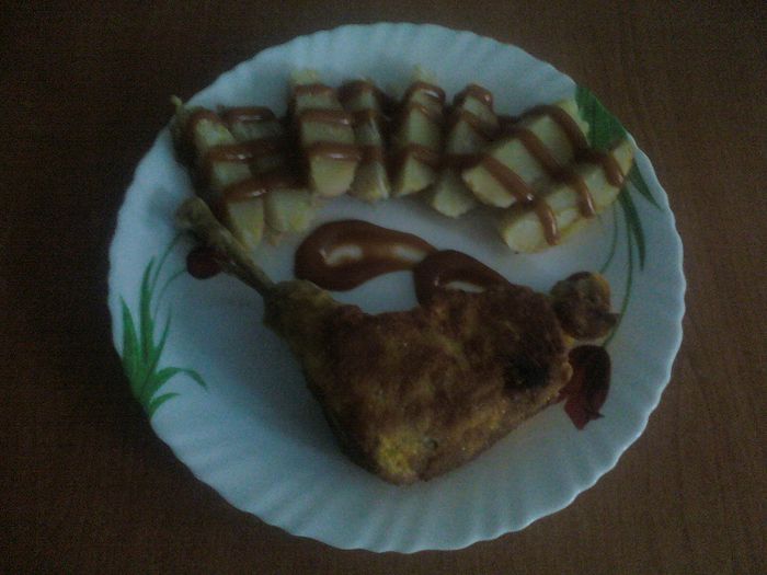 Pulpa pane de gaina, cartofi copți si sos de rosii cu vin - Culinar 2