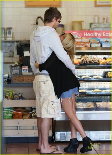 2my20bk - Ashley Tisdale