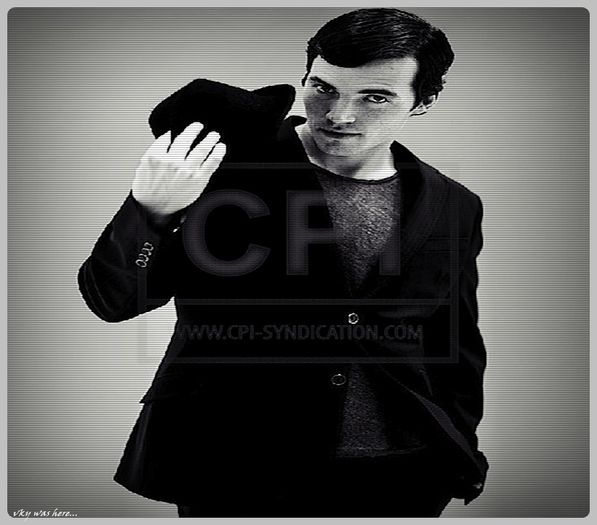 - [intra in caldire vorbind singur] Am fost ca prostu singur la strip;;arite... - Epii 25 _ Replay