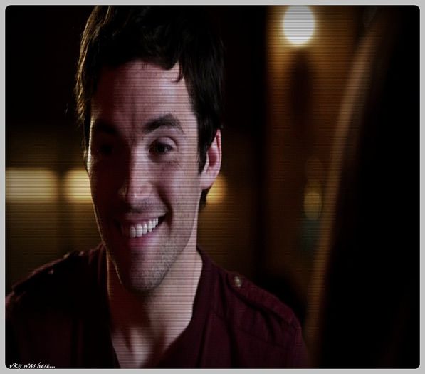 - Beau... Daca ma iau dupa neb;une, ma reincarnez...[rade] - Epii 25 _ Replay