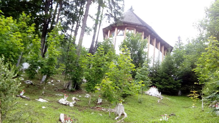 Manastire Lacu Rosu