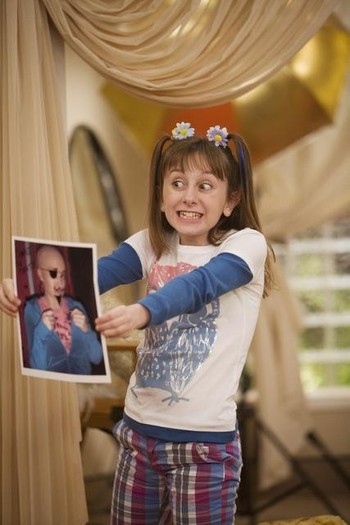 allisyn-ashley-arm-