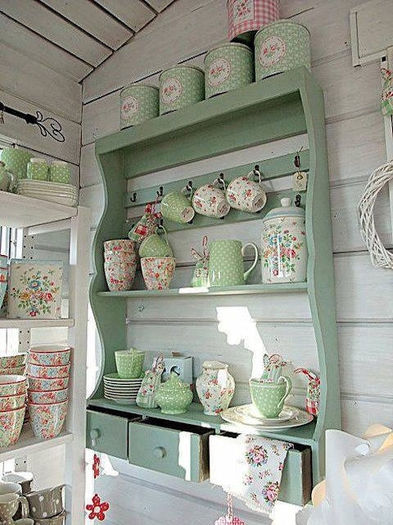 27106-Shabby-Chic-Kitchen-Shelf