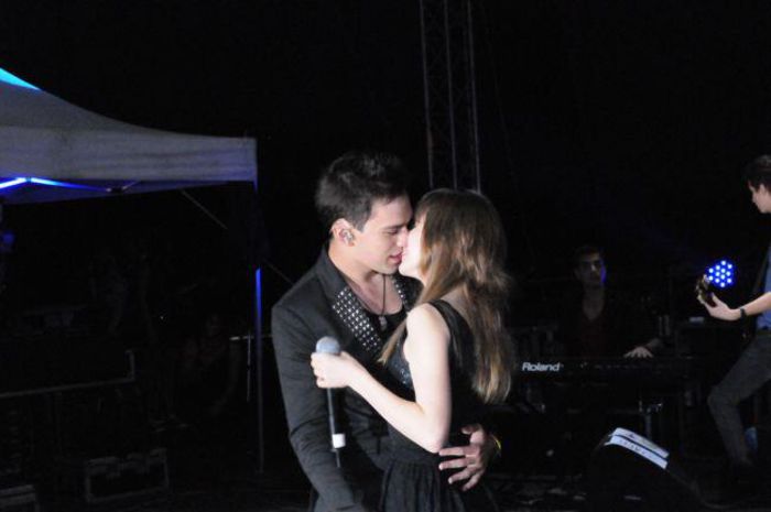 163559_581281805217967_1435587592_n