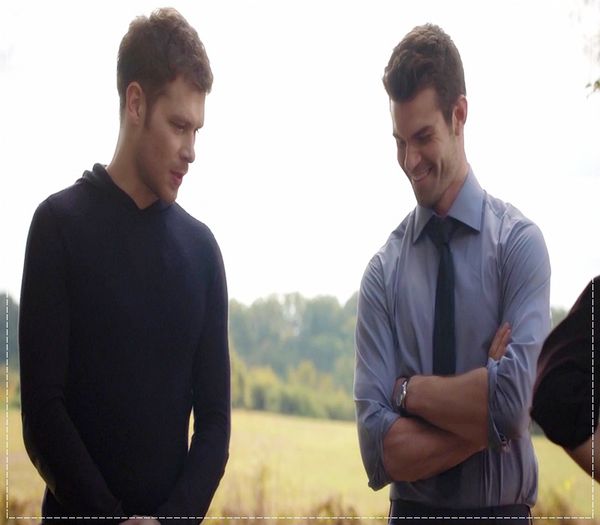 ;; clk *se aude pe fundal TURNIN ME ON , de la 0:20*; https://www.youtube.com/watch?v=tGiD3D5i7DA * Derek...... :>>>>> =)))))
