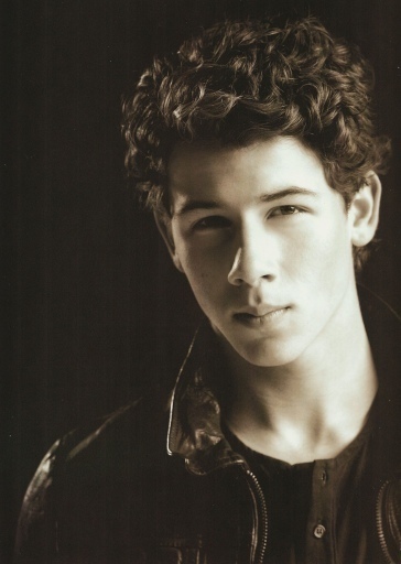 Copy of nick-album-pics-nick-jonas-9902810-364-512