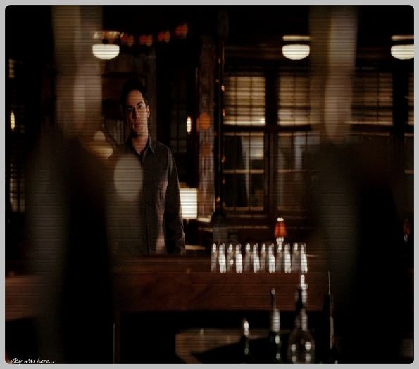 ▬ ❝|intra si se aseaza la bar;;cere de baut| - drink at - mystic grill 01