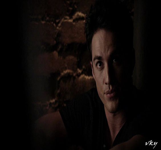 ▬ ❝Heya #Alaric! #ric + Berea e la #Fane femeie... [cl]; Cere`i lui... Eu am doar vodka..#lydia
