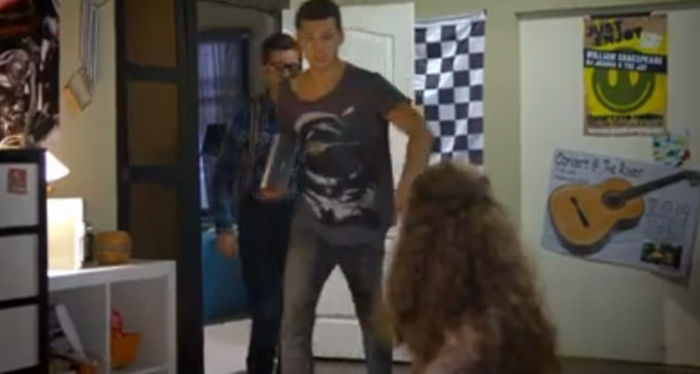 bandicam 2015-03-05 22-27-47-831