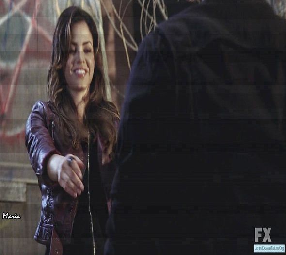 》clk Acum vreo 3 luni l-am lasat pe Klaus fara p;;;;a cu o vraja, l-am facut fetita, si nu; si-a dat seama de asta pana nu s-a dus la baie... Vrei si tu ?:&gt; *ridica o spranceana razand* =))))
