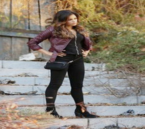 》clk *trosneste din degete si face sa-i apara o printesa d-aia din Arabia idk, imbracata mijtau si - here - episode 44 - done