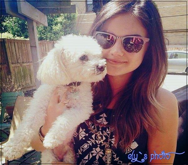 .•*´♥`*•. *iese din lift* Hello Adda! *hug*#adda Lume noua, hello, eu sunt Ely#chris