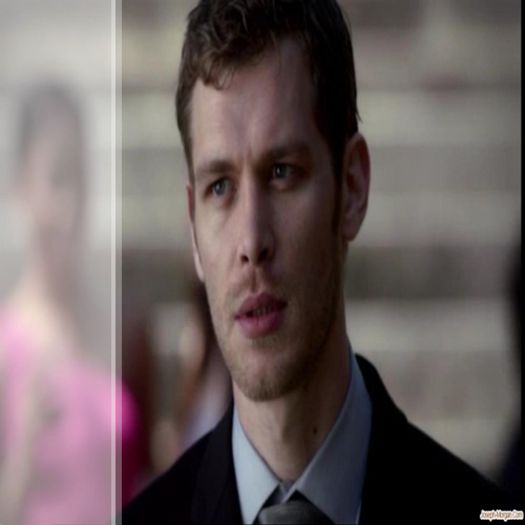 █ ▄→ -o îmbrăţişază pe la spate- te simt că plângi, caroline. - here - episode 44 - done