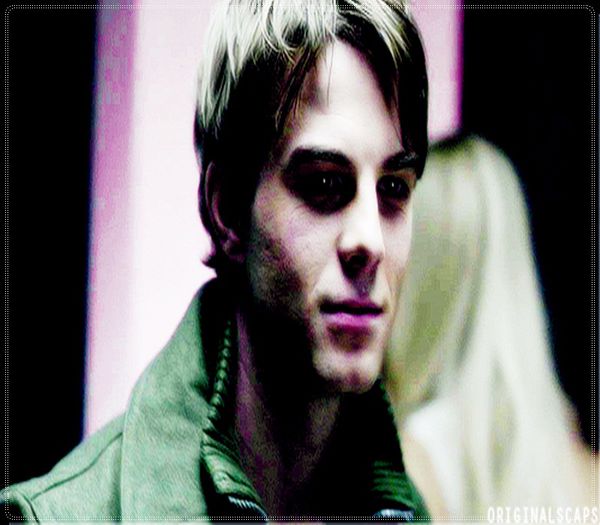 ;; Imi imaginez=))))) *o imbratiseaza* Imi place cum ti-ai facut parul azi :> ;;) =))) - here - episode 44 - done