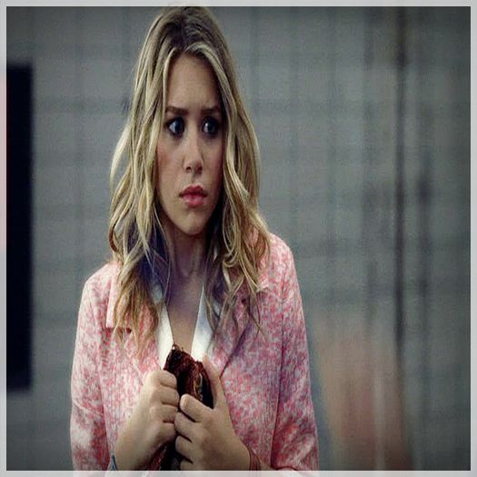 █ ▄→ eşti cu asta? scuzămă că îţi zic dar pro.a..te gusturi ai acum -tyler, cl-; -se uită la ei strâmbând din nas:))))-
