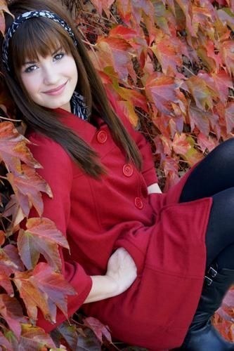 10239338_HHJZWLYZG - Demi Lovato