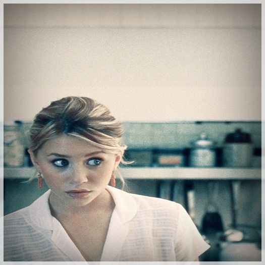 █ ▄→  eu n-am, eu merg pe jos.