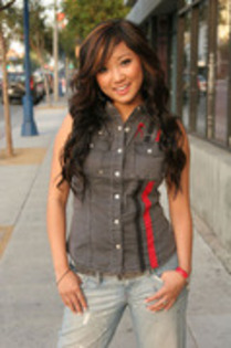 AMURLKZESGXDYNGZEUK - Brenda Song Photoshoots