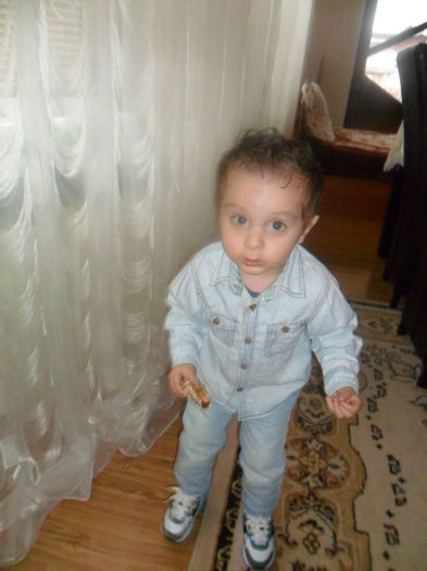 SAM_3413 - un bebe mic -2013