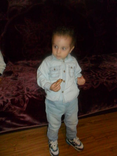 SAM_3415 - un bebe mic -2013