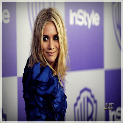 █ ▄→ -îi mai toarnă o sticlă pe gât şi îi rupe bluza până la buric-