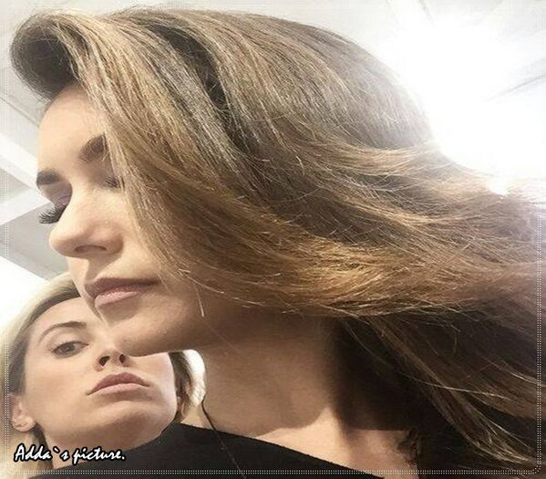 》clk Blocul asta trebuie numit Spitalul 9... =))))) *isi leaga bluza ca pe o camasa*; [offf...nb fey:*=))))]
