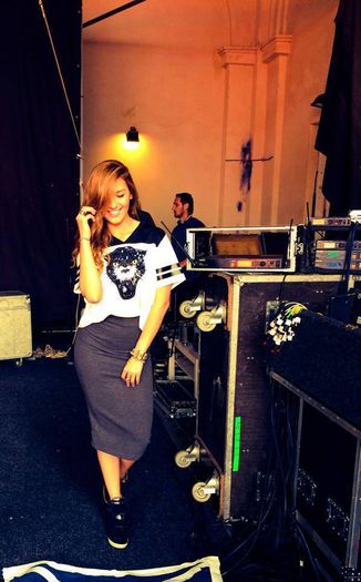 10313308_248475965341716_2524663384769414385_n