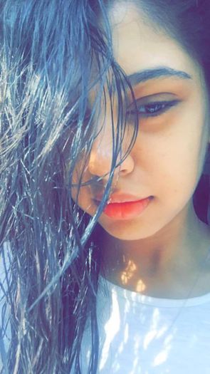 10603318_830095423704980_2025302883710420257_n - Niti Taylor