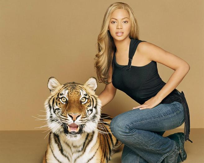 poza_desktop_Beyonce_and_a_Tiger - beyonce
