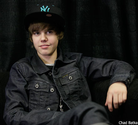 justin-bieber-backstage-1 - justin bieber