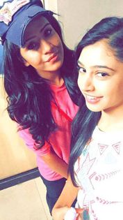 11081301_830868573627665_4780882865127653016_n - Niti Taylor