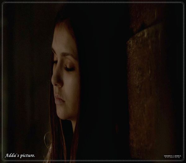 》 clk *il prinde de mana cand simte ca-i vine sfarsitu=))))))* Stefan....sa ai grija de toti, si...; de Damon...#Fane.*se uita la Hayley si Tatia si le zambeste scurt apoi se uita la tavan si ramane asa, ii da incet drumu la mana lui Stefan mu;rind......iar corpul i se face gri* [PWP ALL, RIP=)))]
