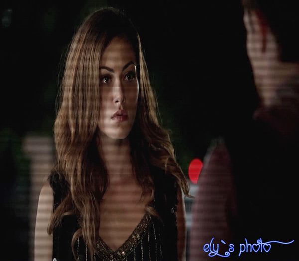✿ - Ok. la revedere! *se pune pe canapea si adoarme* [somn usor, te pup >:D<]