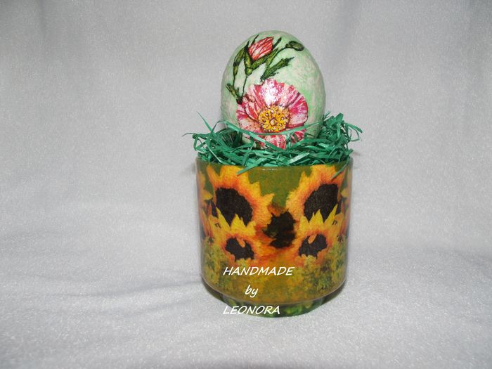 ou si ceasca handmade - reciclare hartie-decoratiuni handmade de Pasti