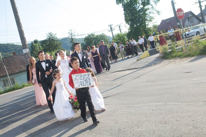 Atentie, vin mirii !!! Atentie, vin mirii !!!