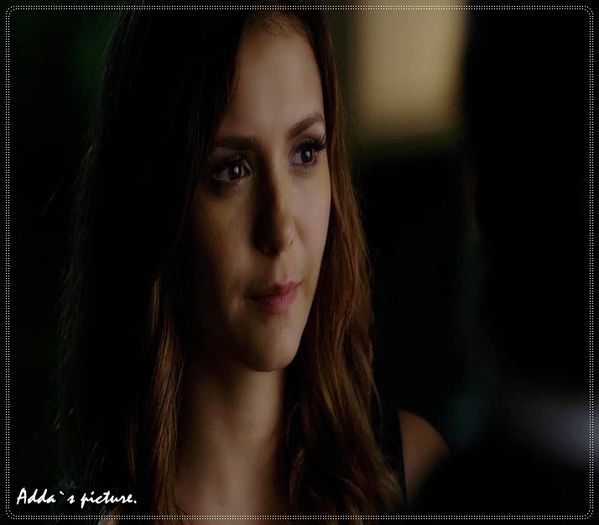 ;ᵍʰᵒᶳᵗ》 *sta de cealalta parte a sicriului; se uita la el si zambeste* #Damon. :c =))))