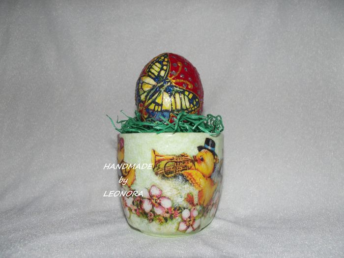 ou si ceasca decoratiune 1 - reciclare hartie-decoratiuni handmade de Pasti