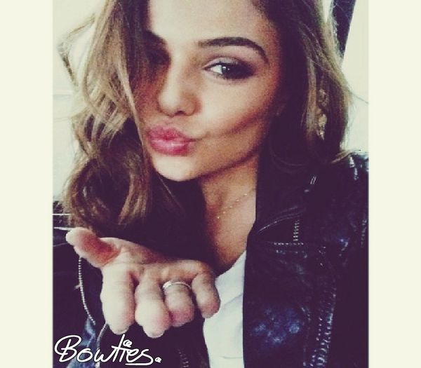 am trosnit-o mai devreme. #fane; ¤scoate capu pe geam¤ PT FRATELE MEU DAN BOBOCEEEEL!