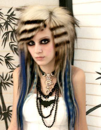 2478046149_8c46c54e4a - emo hairstyle