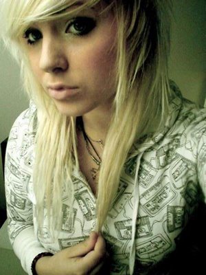 cute-blonde-emo-hairstyles-54 - emo hairstyle