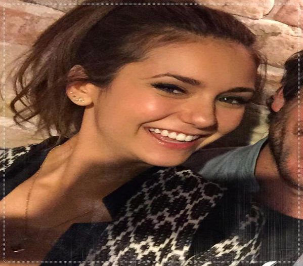 clk {8.04} Am vrut sa fiu prima care va zice LMA va iubesc pe toti ;x; Ma bucur ca am ajuns asa departe :3 In curand eu o sa va parasesc pt cateva luni...dar sunt obisnuita sa vorbesc si singura....;<
