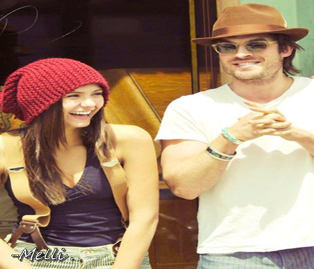 - *iau un servetel,iau repede un mic care parea a fi facut de pe gratar,il pun pe servetel si ,cl.; ti-l dau ;p*#kath;;)  Tu vrei ceva? :o3 *alerg cu tine pana ajung la  masa cu bautura *♥#elena
